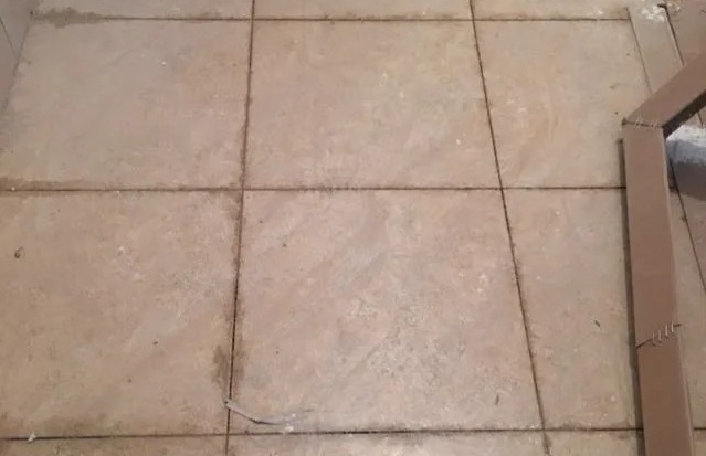 22859224.jpg 潮湿的砖缝你家美缝做了吗?_1_成都美缝帅气王子_来自小红书网页版_看图王.jpg